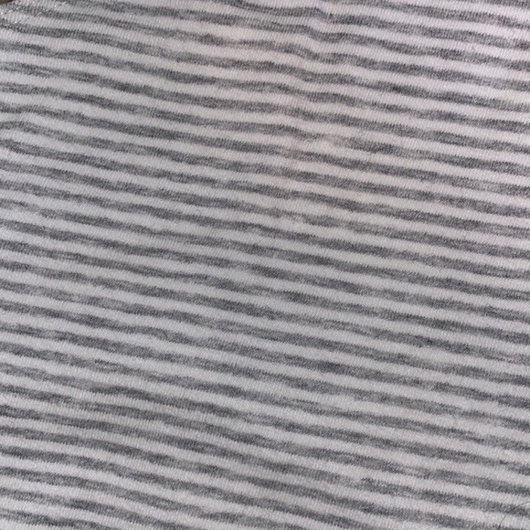 Striped Crop - Picture 4 of 4